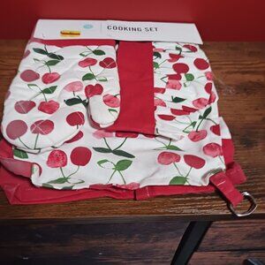 Martha Stewart Collection 3Pcs Kid's Cooking Set Red And White